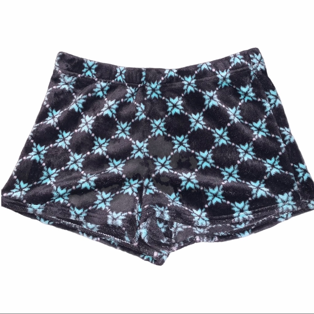 Winter Snowflake Pattern Soft Fuzzy Pajama Shorts